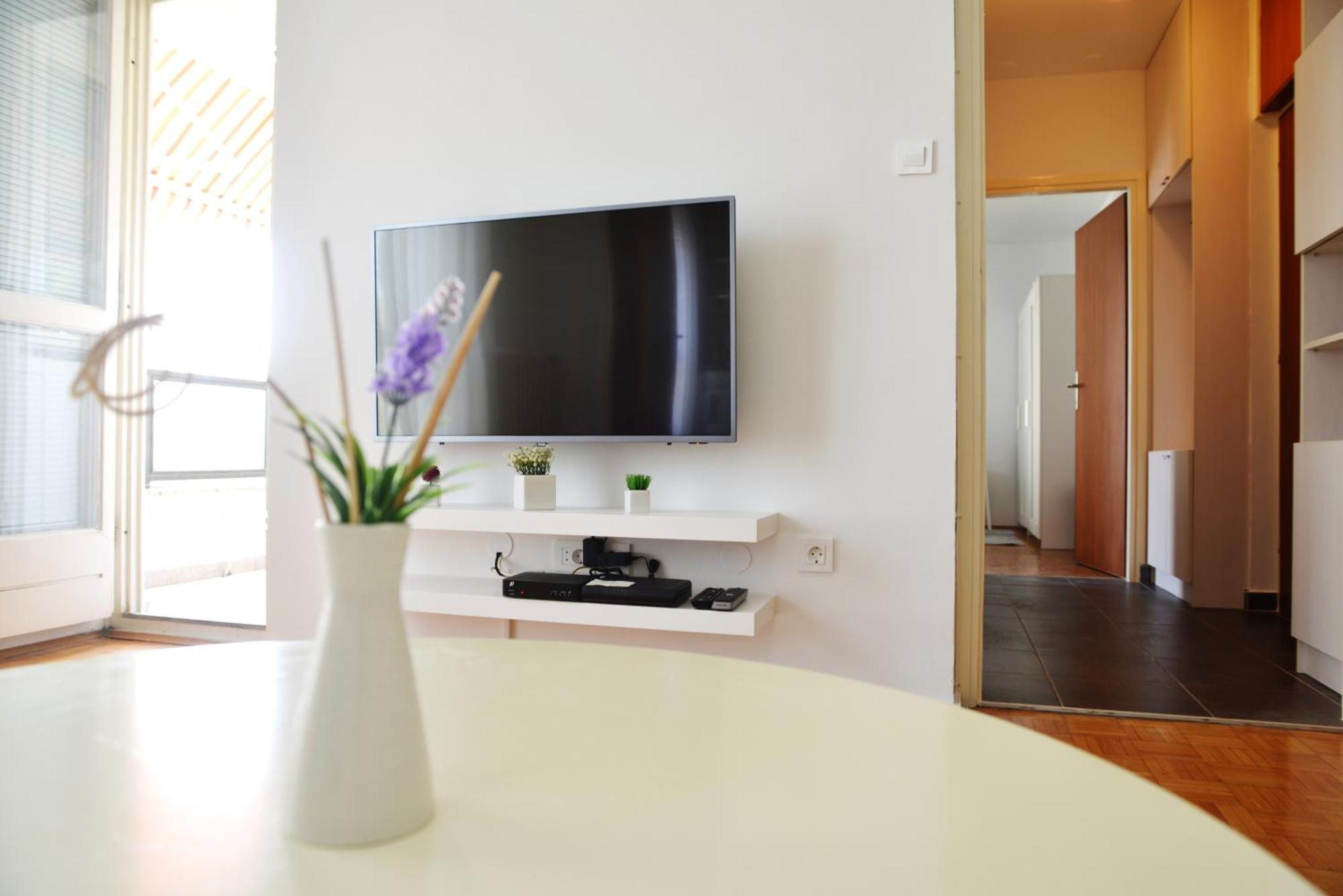 Ema Old Town Apartman *